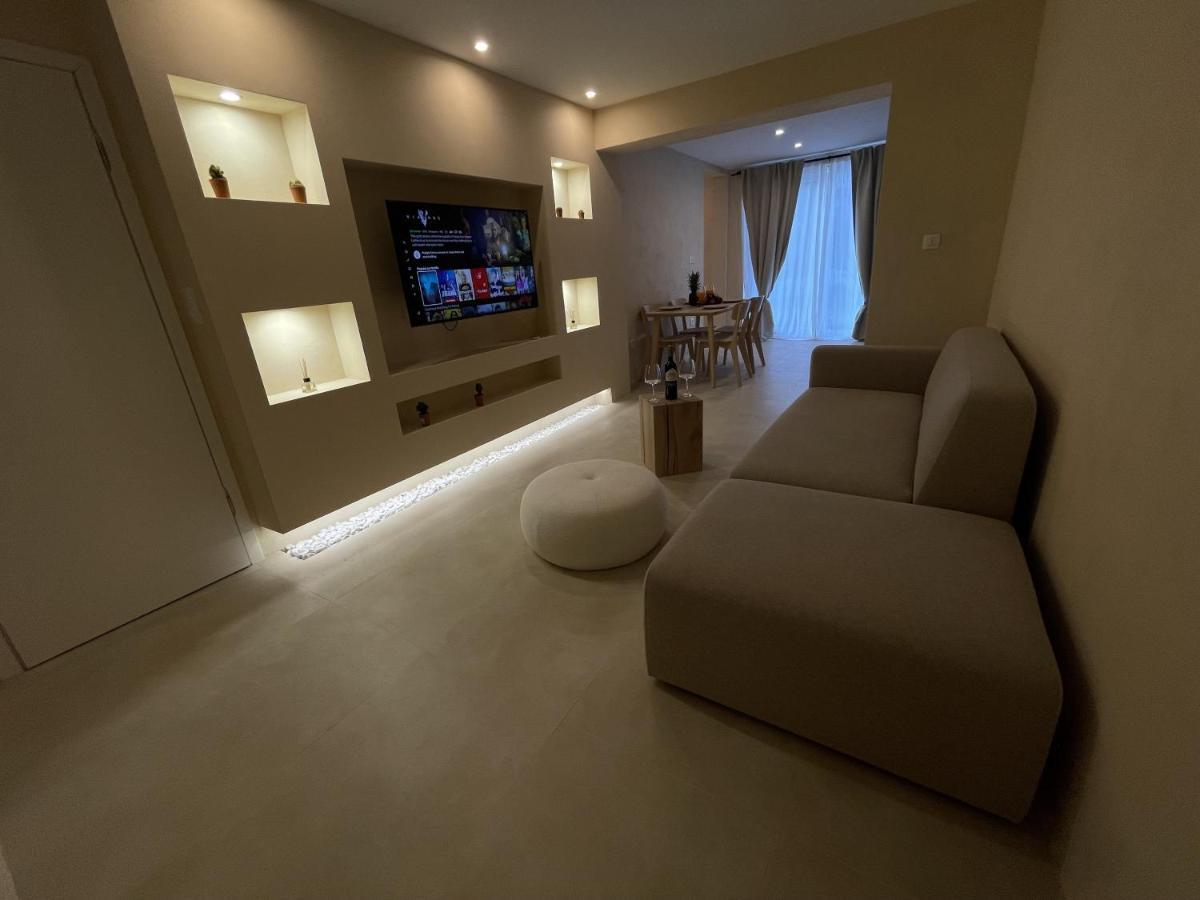 Cozy Apartment Matijas With Private Parking And Terrace Split Exterior foto