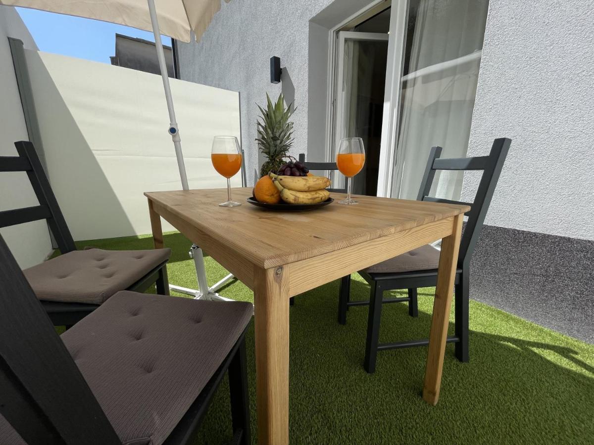 Cozy Apartment Matijas With Private Parking And Terrace Split Exterior foto